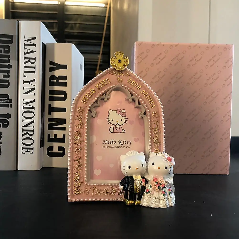 

Sanrio Lovers resin Photo frame removable marry Wedding Celebration Desktop decoration Photo decoration birthday Holiday gifts