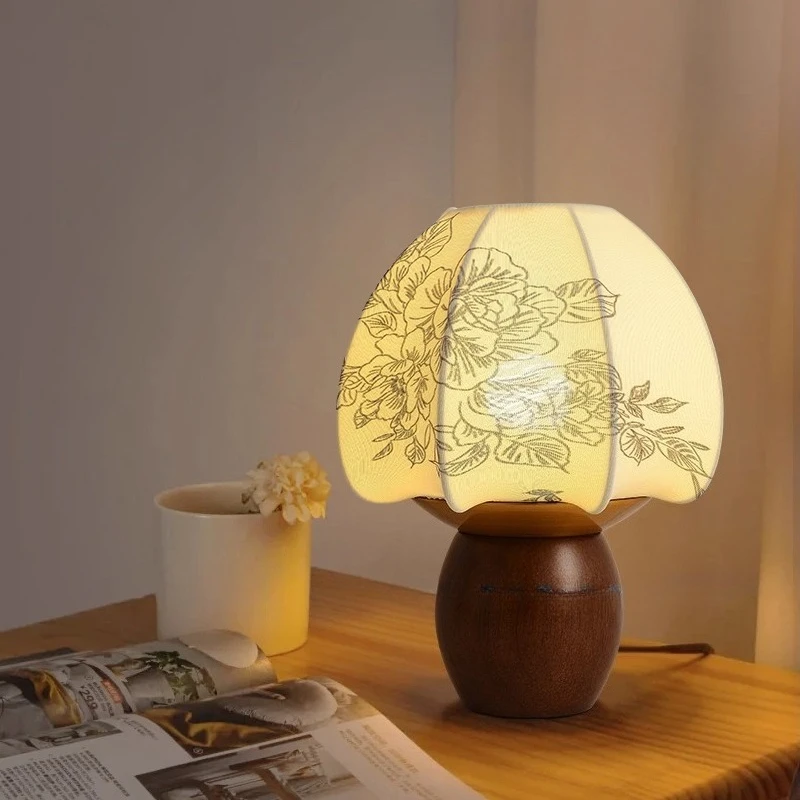 

medieval style table lamp, French bedroom bedside lamp night lamp, decorative creative solid wood retro high-end atmosphere