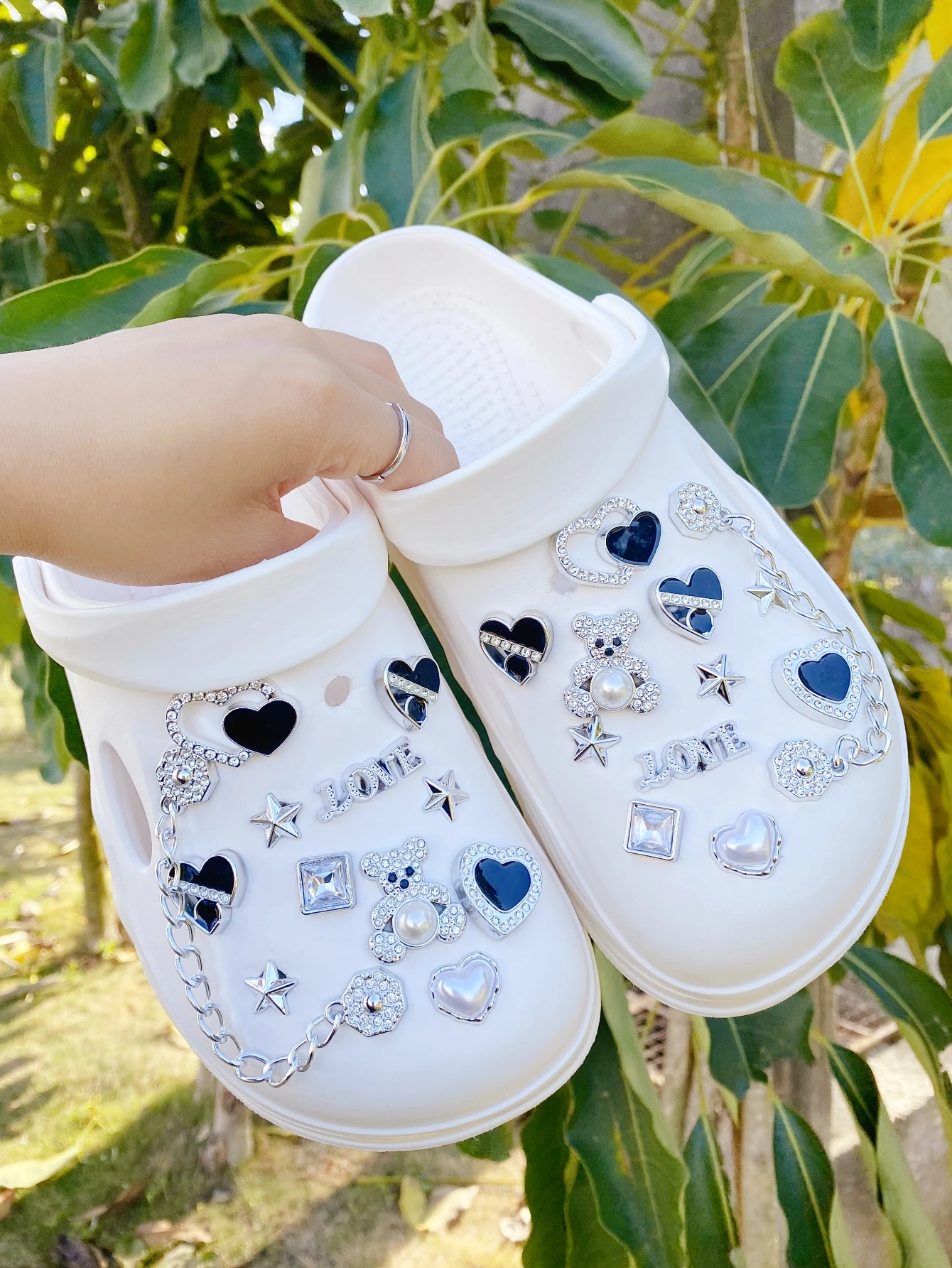 24 fashionable silver (pearl bear, love, heart, five-pointed star, chain) ABS resin shoe buckles, golden rhinestone chain DIY de