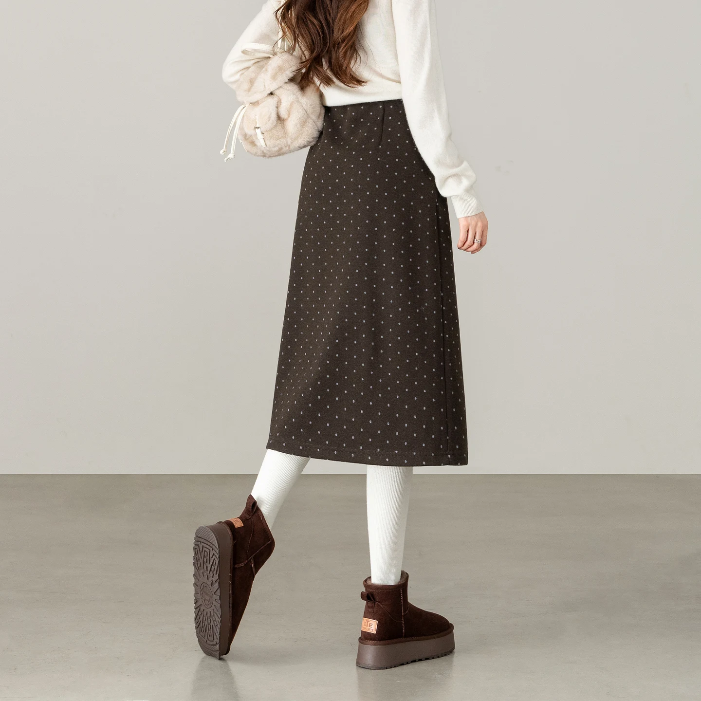 SENTUBILA Women's 2026 Midi Skirt Winter French Retro Polka Dot Straight Skirt Commute Slim Fit Warm Female Clothing 164QP8634