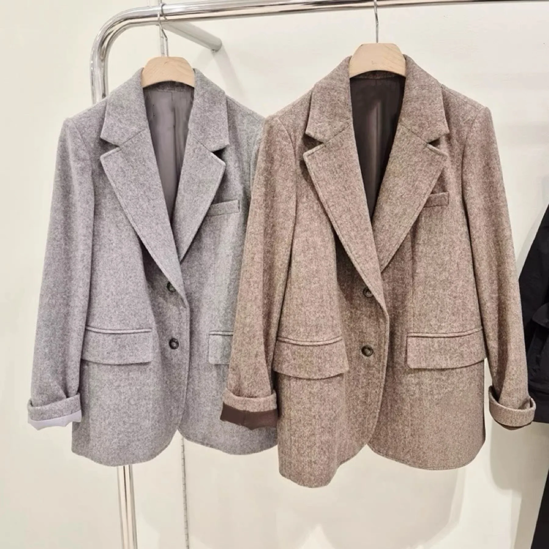 

Простой элегантный осенний универсальный шерстяной костюм Dew25, Jaet, лимонный сыр, модный длинный свеч, застежка на одной пуговице