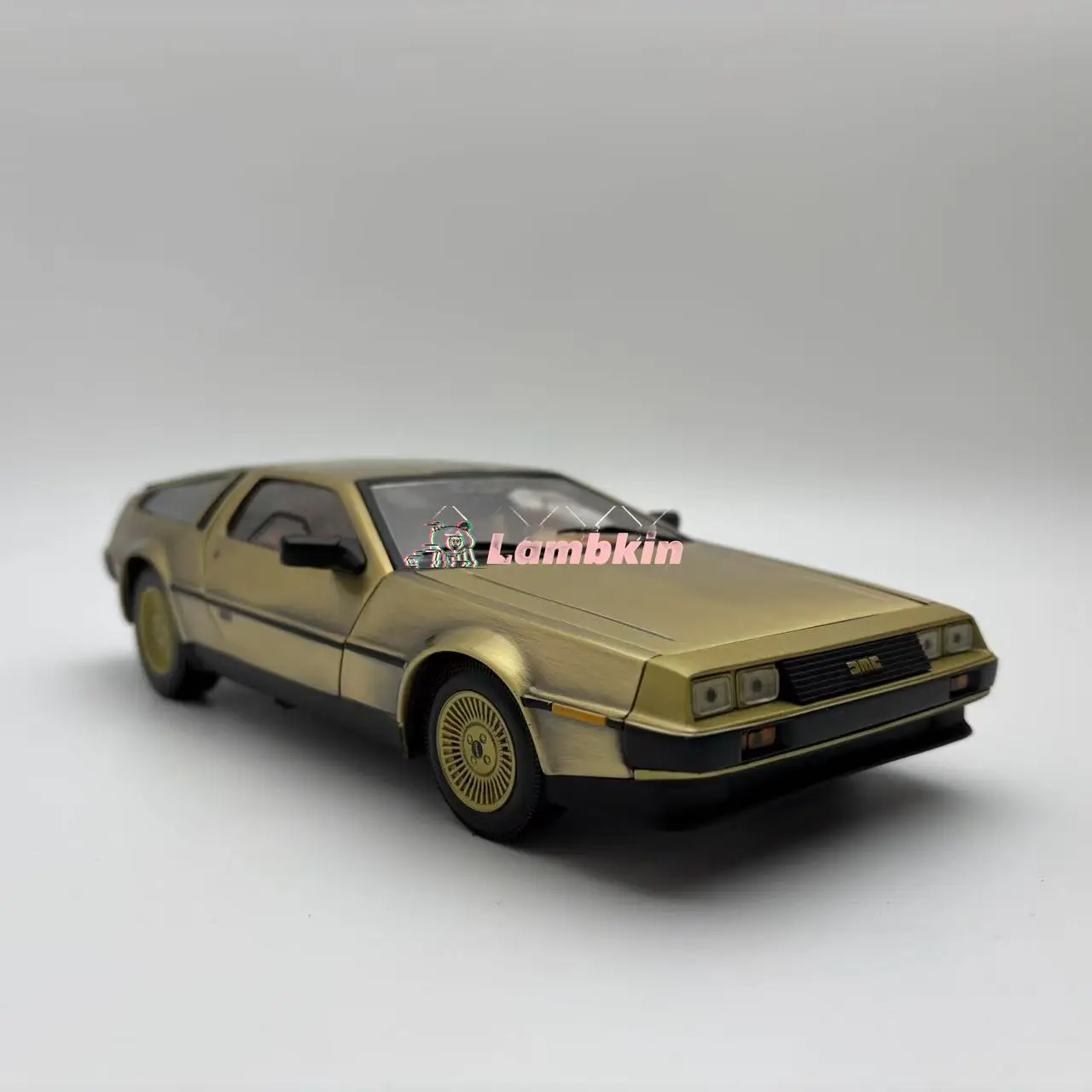 

Sunstar 1/18 DE Lorean DMC Gold Alloy Sports Car Old Model Normal Storage Traces No Human Damage Collected Commemorative