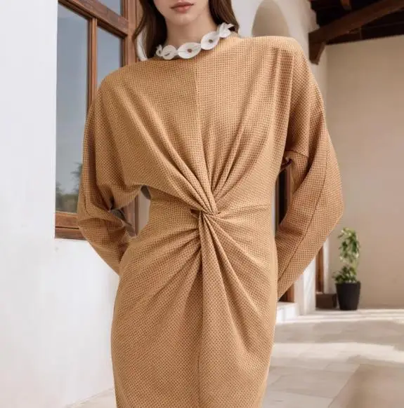 

Vintage Style Mid-Length Knitted Dress round Neck Long Sleeved Slim Fit Twisted Design New Arrivals for Women