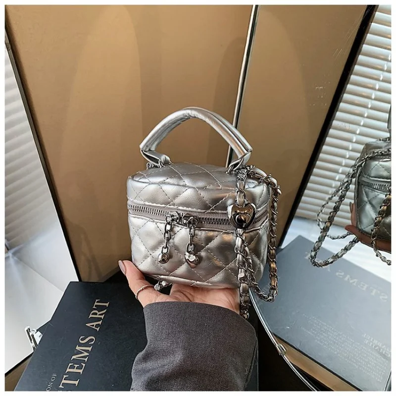 

Sophisticated Women's Crossbody-Bag Crafted From Stripe-Jaguar Leather Boasting Paris Vintage Spacious Soft Daily Refined Style​