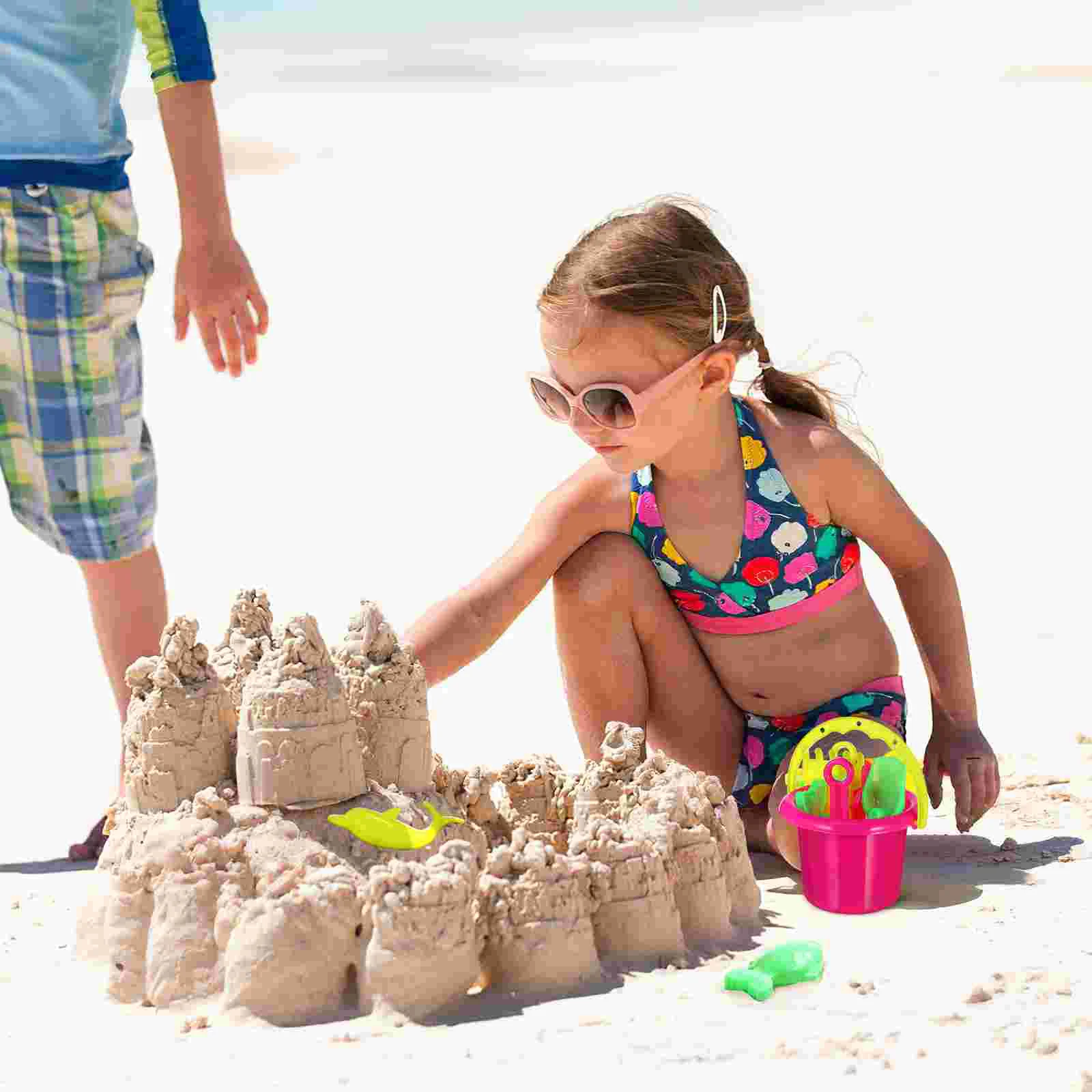 24-teiliger Strandeimer für Kleinkinder, Spielzeug für Kinder, Sand für spielende Kinder mit Mini-Kunststoff-Kindereimern