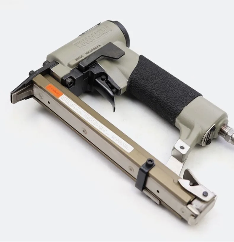 1013J Continuous Pneumatic Code Nailer Even Hit The Long Version of The High-speed Thin-nozzle Nail Gun