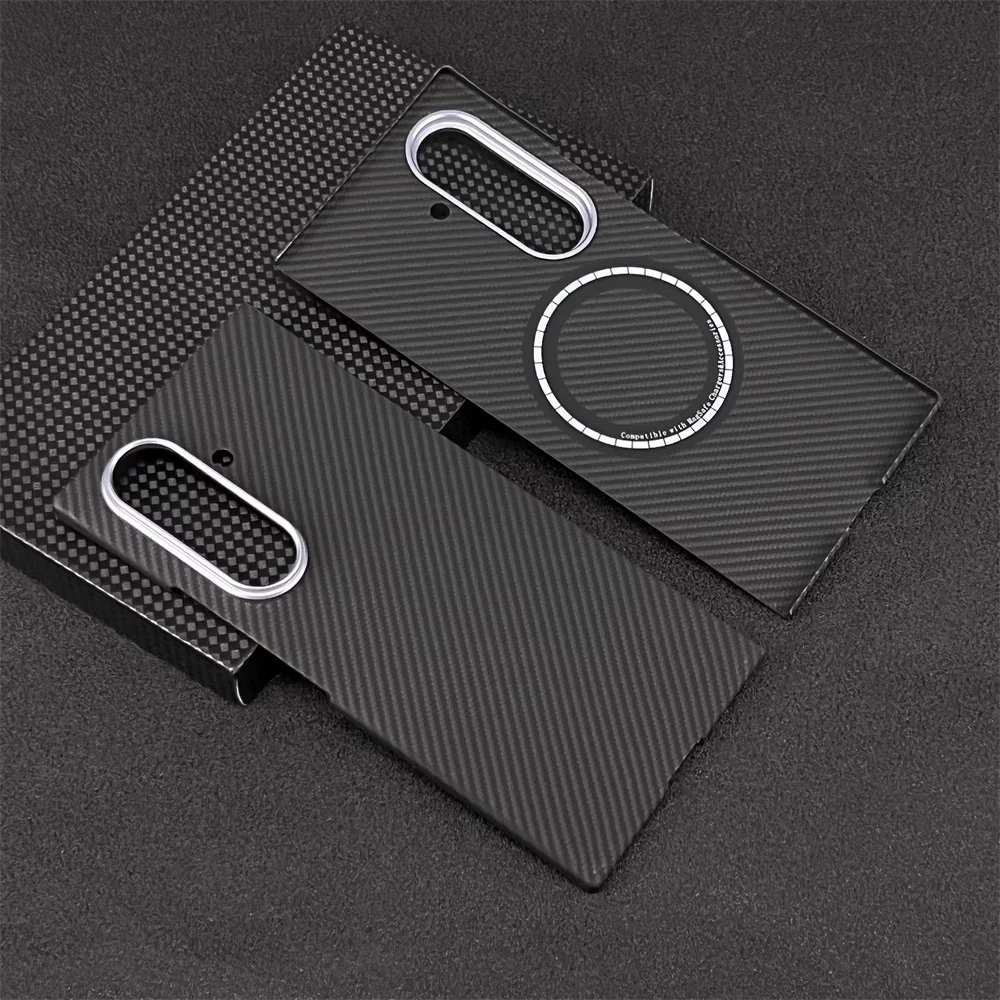 

Магнитный чехол для Samsung Galaxy Z TriFold, чехол из углеродного волокна, ультратонкий легкий защитный чехол, совместимый с MagSafe