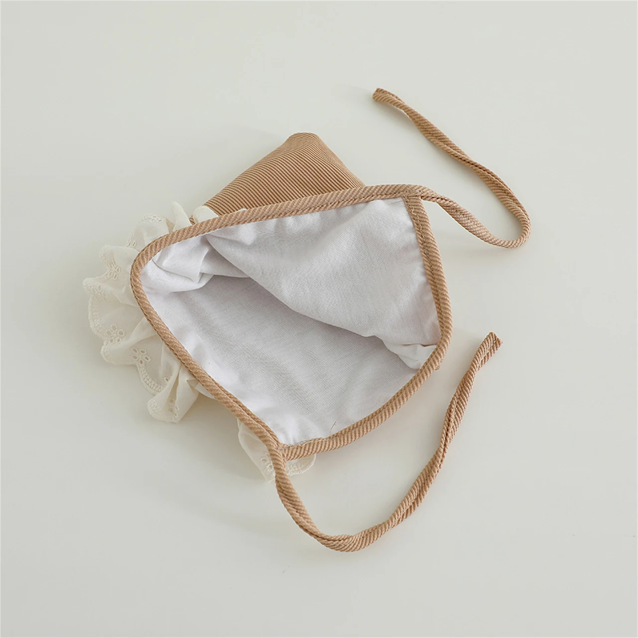 2025 الوليد القطن قبعة الدانتيل تكدرت الطفل الأميرة قبعة ربيع الخريف الرضع صبي فتاة جلد بيني قبعات