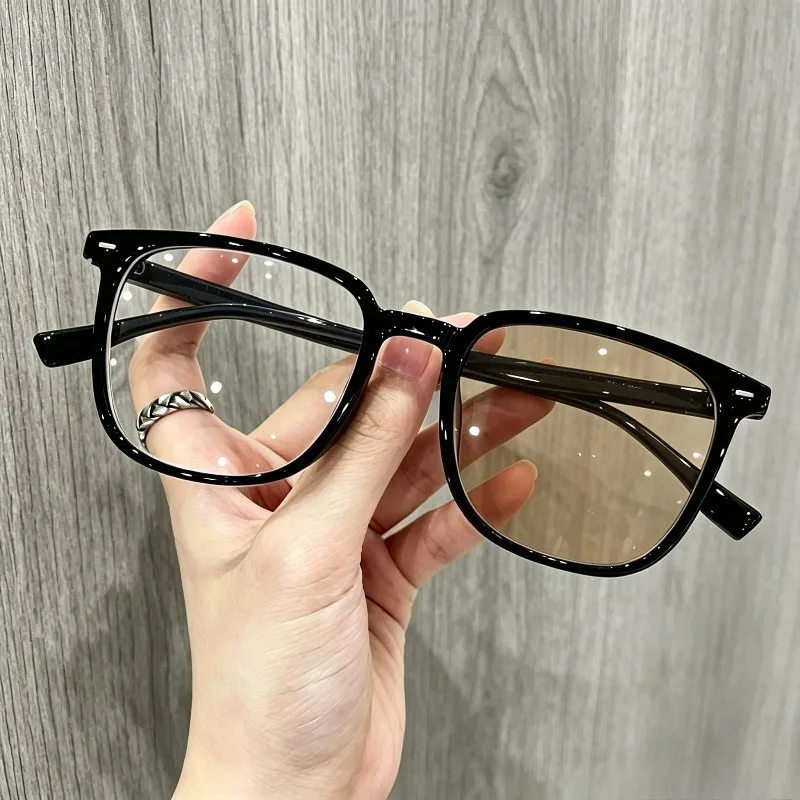 1pcs Classic Black Rim Photochromic Glasses for Men Women, Ultra Light, Slim Face, Light Sensitive Turn Tea Shade