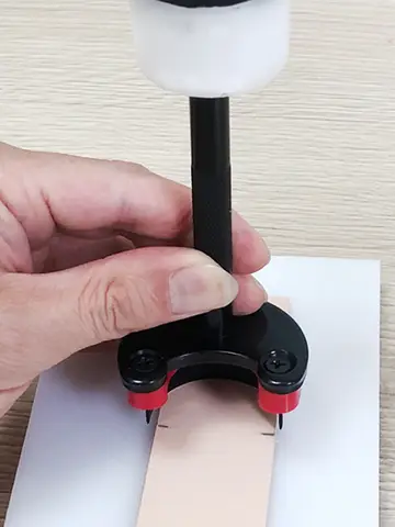 OWDEN 3Pcs Half Round Leather Cutter Punch Leathercraft Cutting Puncher Hard Steel Tools for Belts Strap End Punch Kit