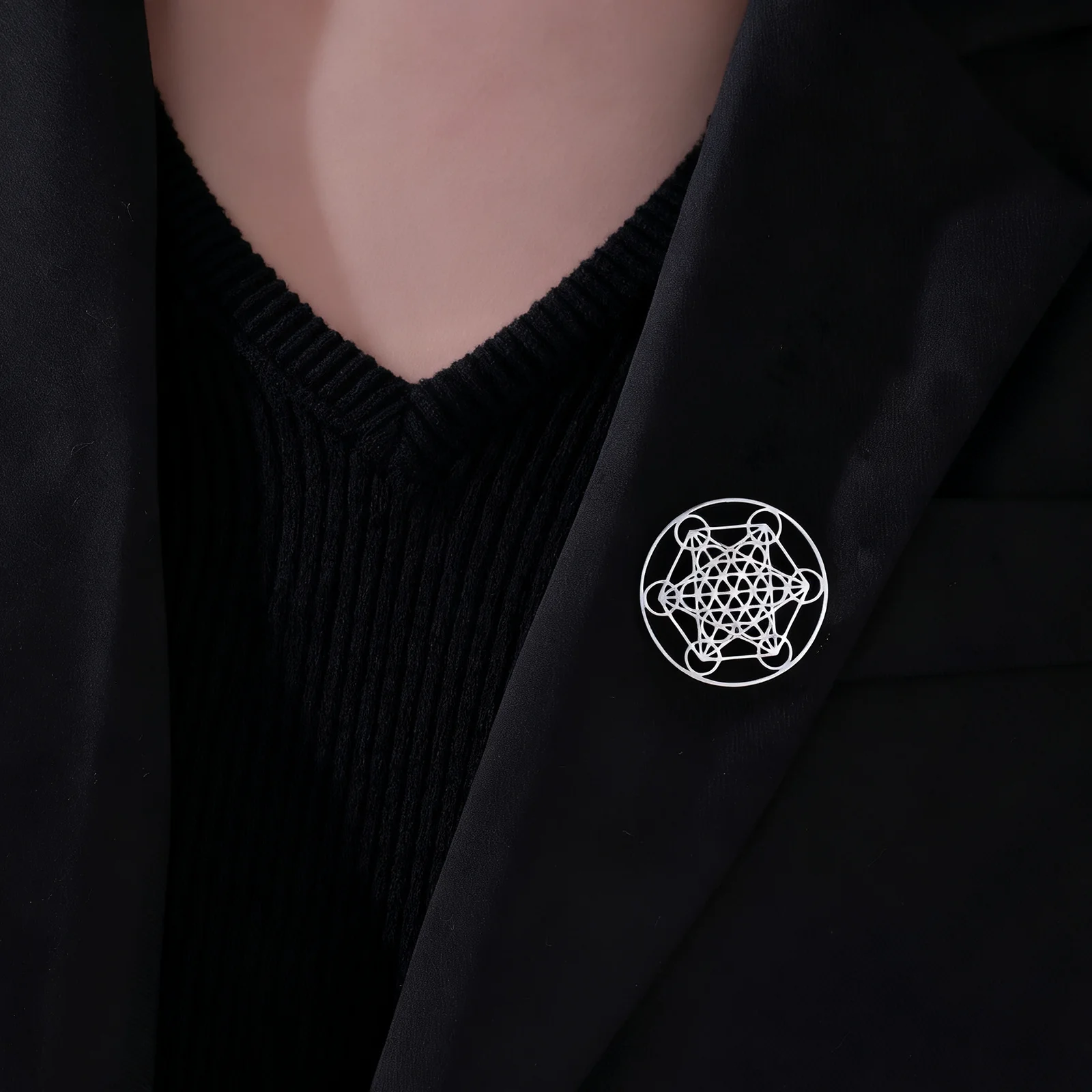 Engel Siegel Erzengel Metatron Würfel Brosche für Frauen Männer Edelstahl Amulett Heilige Geometrie Anzug Abzeichen Pin Zubehör Geschenk