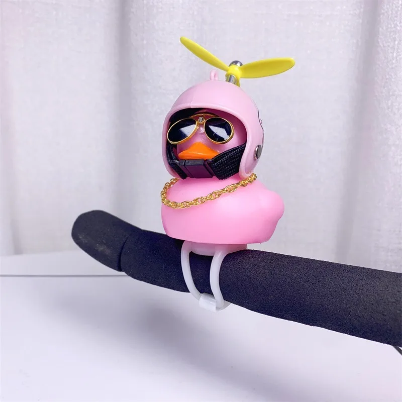 1Pc Cute Pink Bike Duck With Helmet Propeller Ornament Bicycle Handlebar Decor For E-Bike Electric Scooter Motorcycle view 4