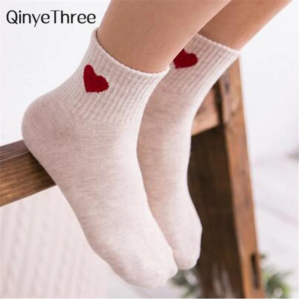 

Casual Pretty Heart Love Socks Cute Comfortable Girls Women Winter Summer Fall Sporting Leisure Pure Cotton Meias