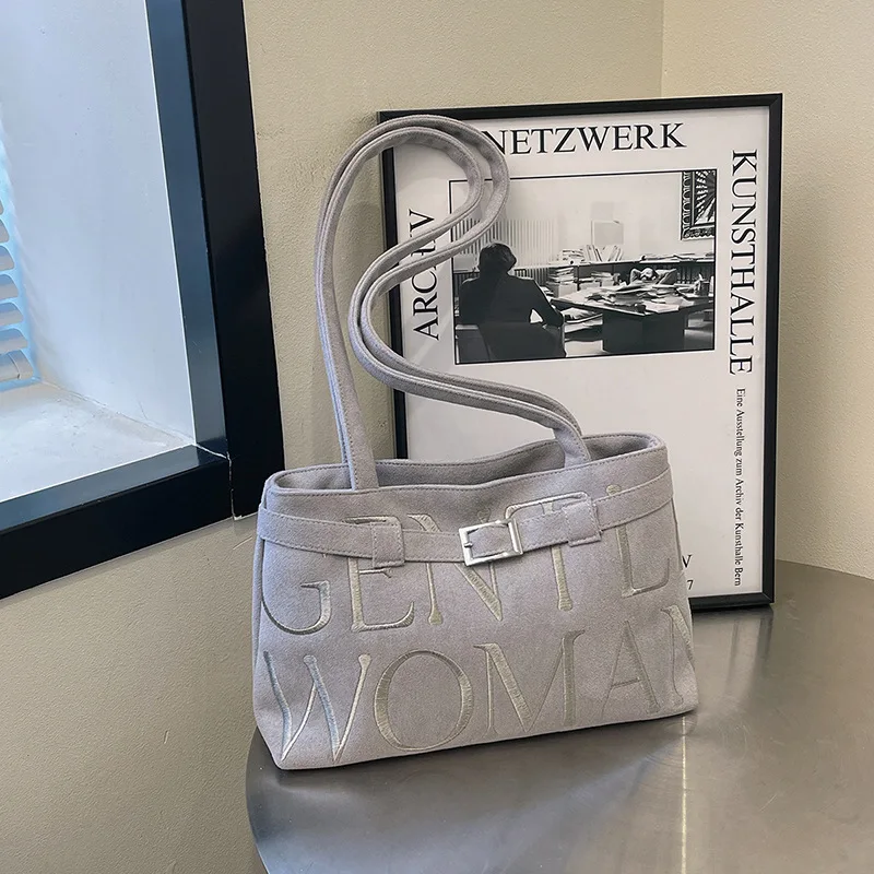 

2025 New! Women's Euro-American Summer Trend Tote - Leather-Velvet, Embroidered, Shoulder/Armpit, Versatile