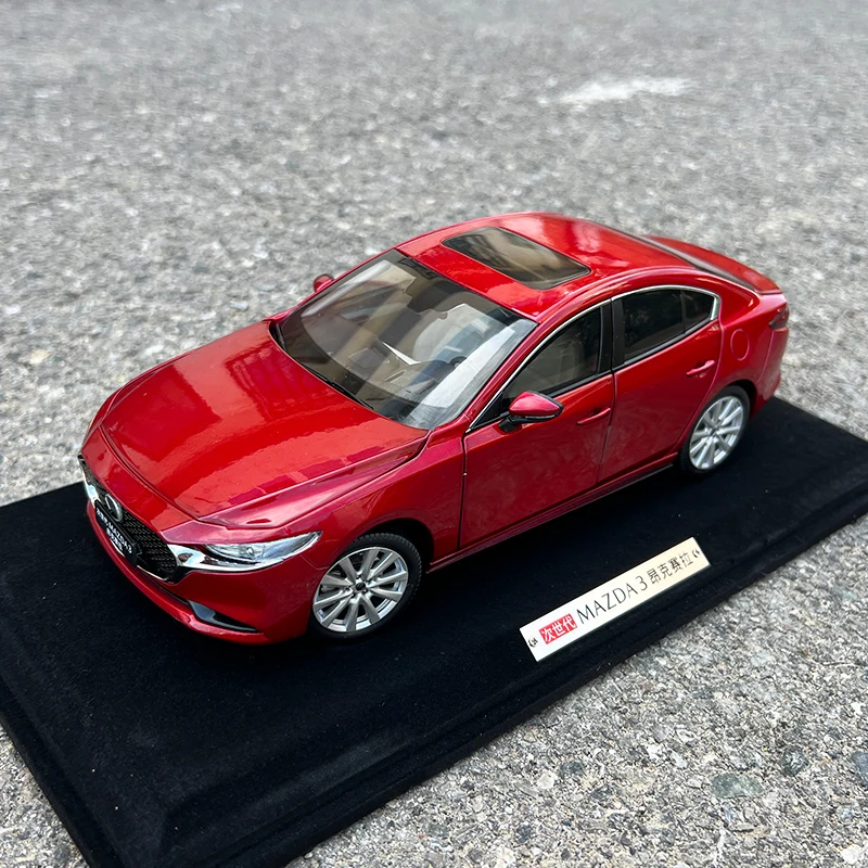 

Diecast Alloy 1:18 Scale Mazda 3 Axela Cars Model Red Adult Nostalgia Classics Collection Toys Souvenir Gifts Static Display