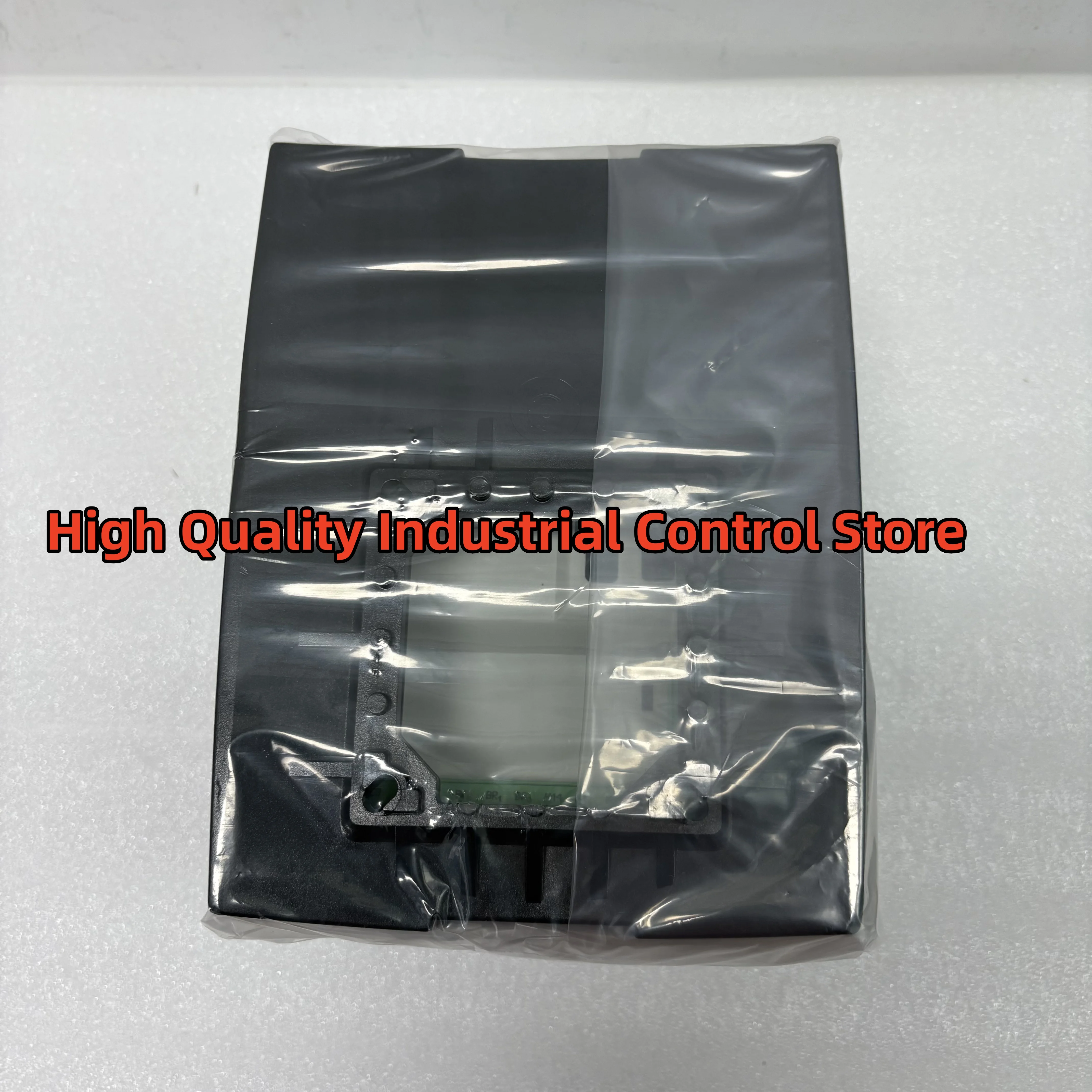 

brand new VFD E82MV552-4B001 E82MV552-4B151 E82MV752-4B001 E82MV752-4B151