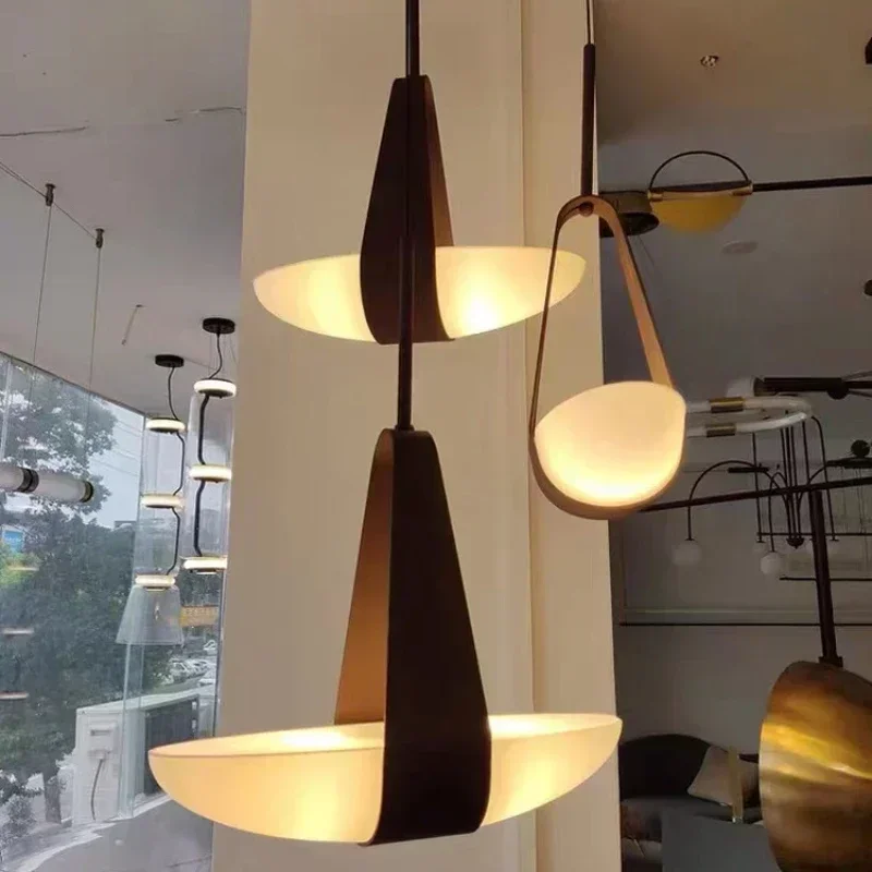 Nordic Ceiling Chandelier Creative Modern Home Decoration Belt Glass Led Lights Living Room Dining Bedroom Salon Lustre Lighting
