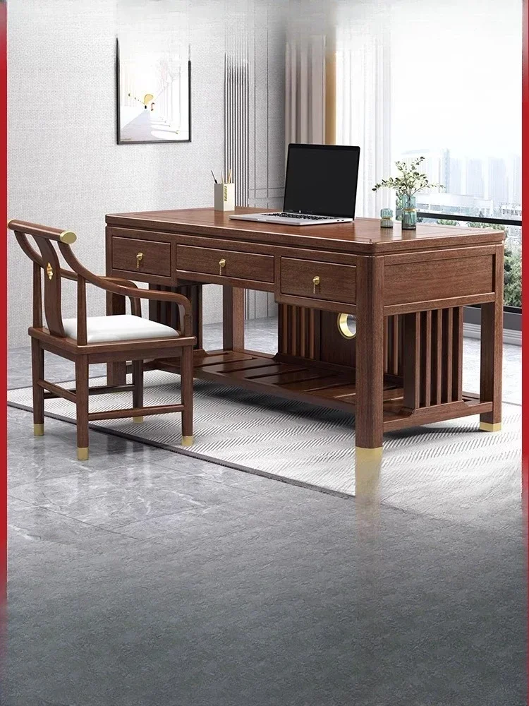 

Роскошный современный стол из орехового дерева премиум-класса для небольшой квартиры