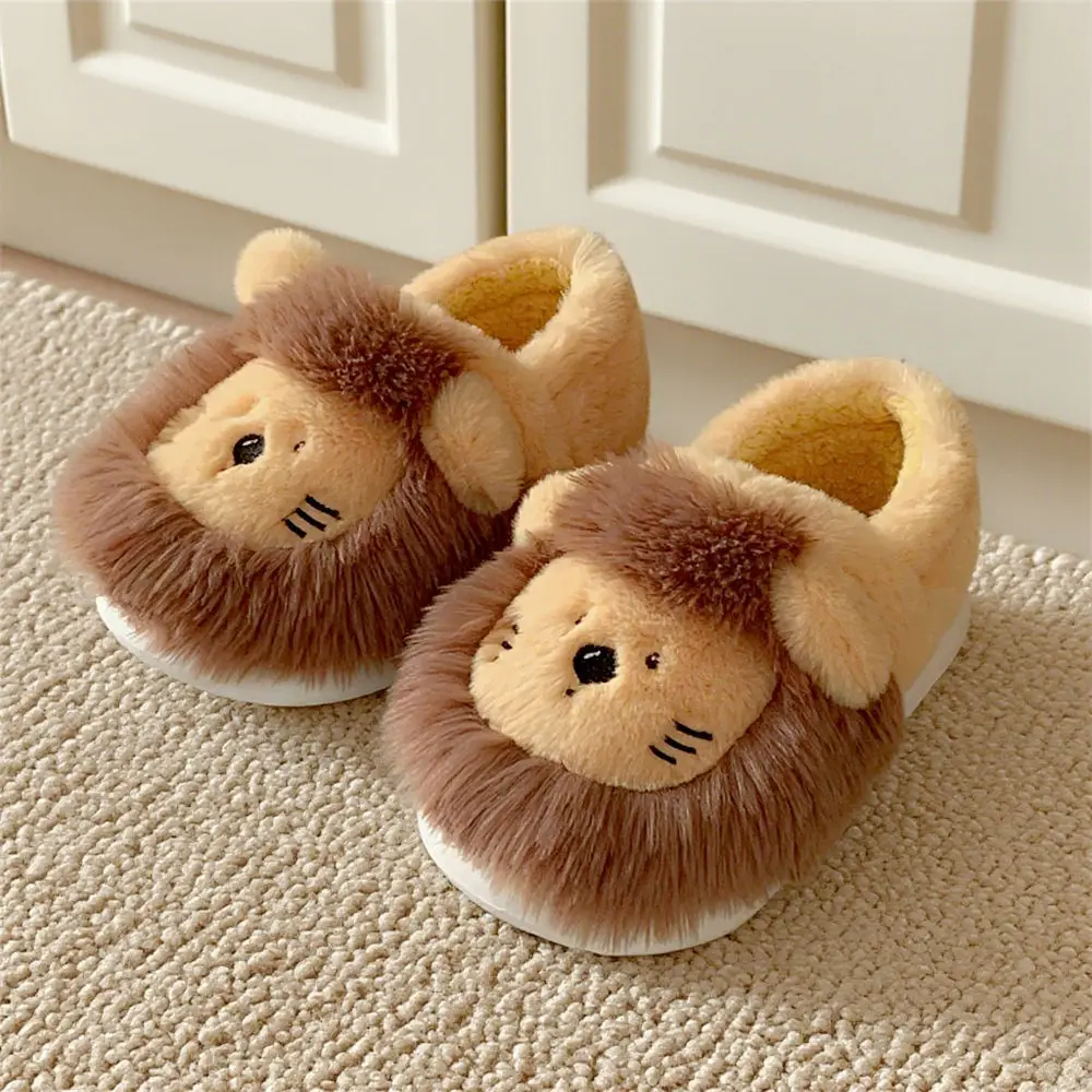 

New winter comfortable cartoon cute little lion warm plush slippers couple indoor fashion casual non-slip household cotton shoes