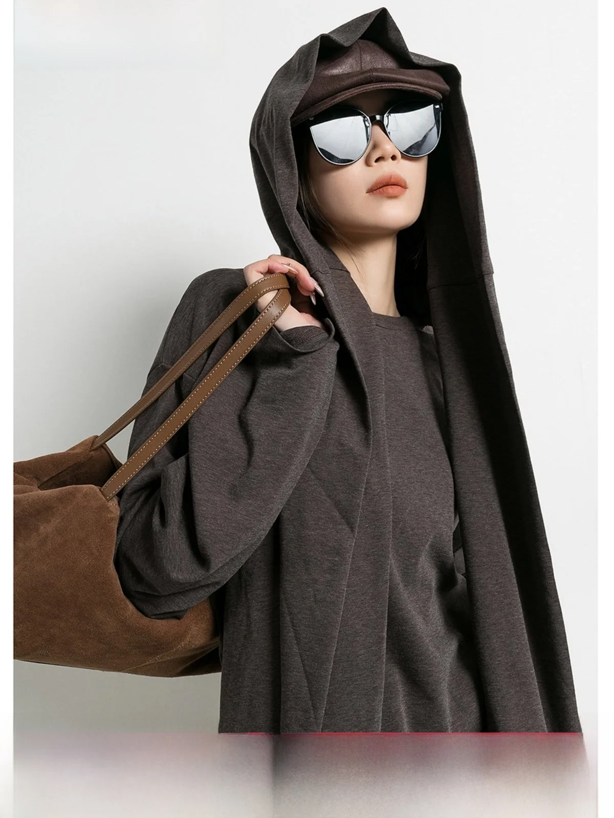 

Модный женский худи с цветочным принтом и запахом на плечах, свободный крой, длинный рукав, коричневый, весна-осень, новинка, повседневный стиль