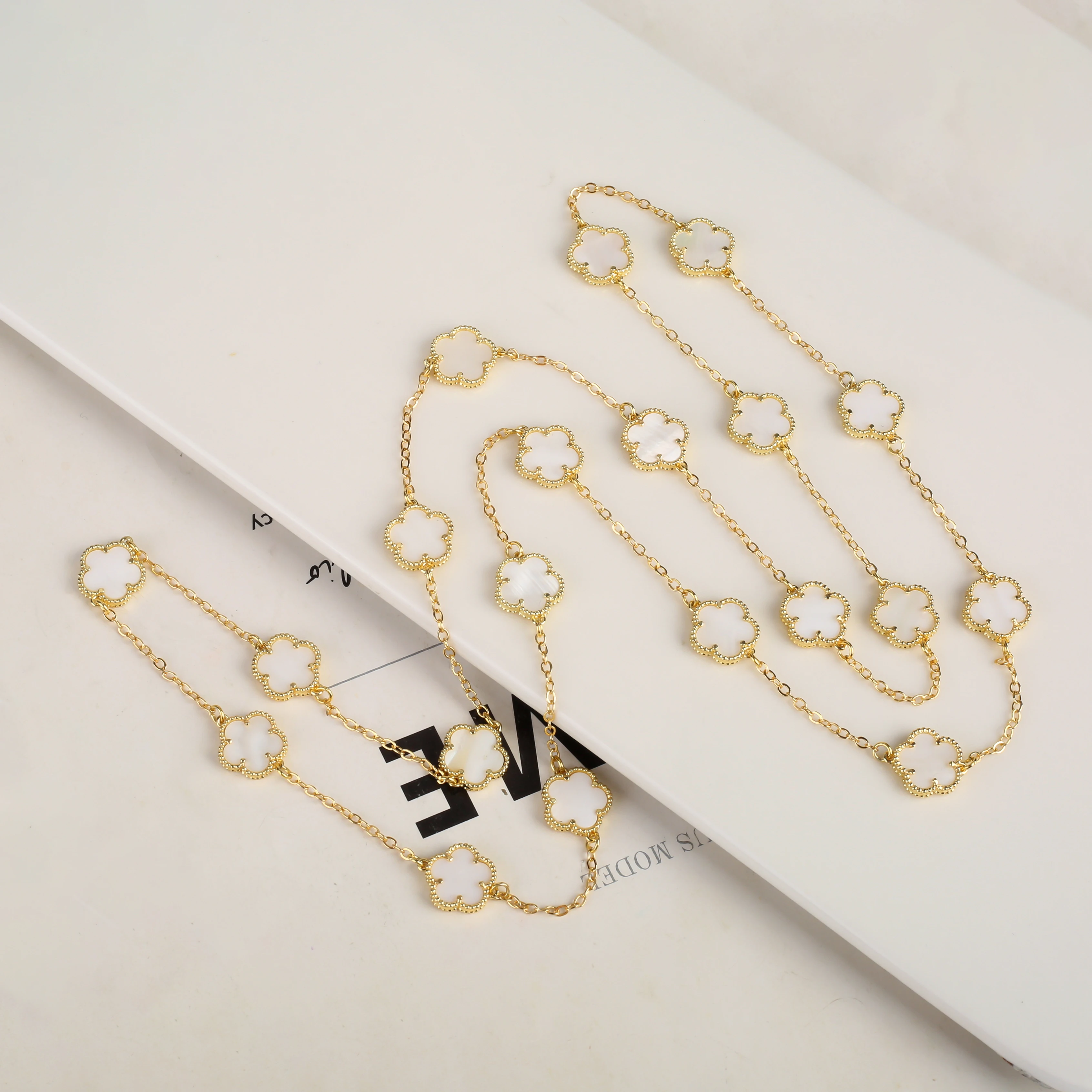 Plum Blossom High Quality Hot Selling Creative Double Sided Long Sweater Chain Five Leaf Flower Jewelry Luxury Women 12mm