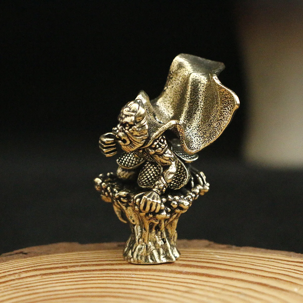 1/2pcs Brass Domineering Monkey King Fragrance Insertion Living Room Study Ornament