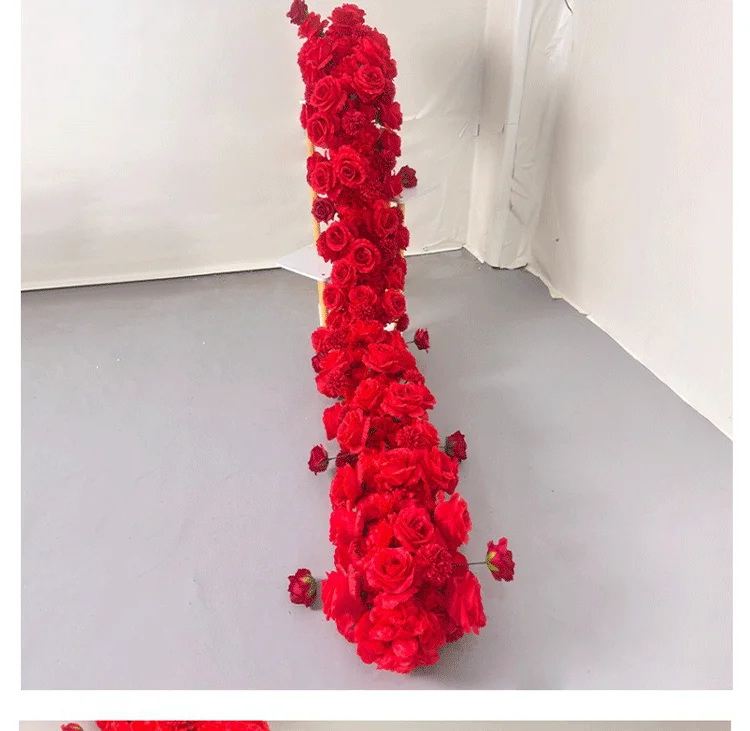 Roter künstlicher Rosen-Blumenläufer für Hochzeitsgang, Blumenarrangement für Outdoor-Rasenzeremonien, Straßenblumen für Events, Party-Gehwegdekoration – Detail 8