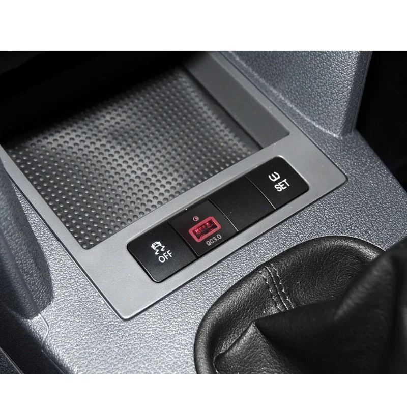 For Volkswagen Touran 2011-2015 USB QC3.0 Fast Charge PD Flash Charge Cigarette Lighter Non-destructive Conversion Harness 6