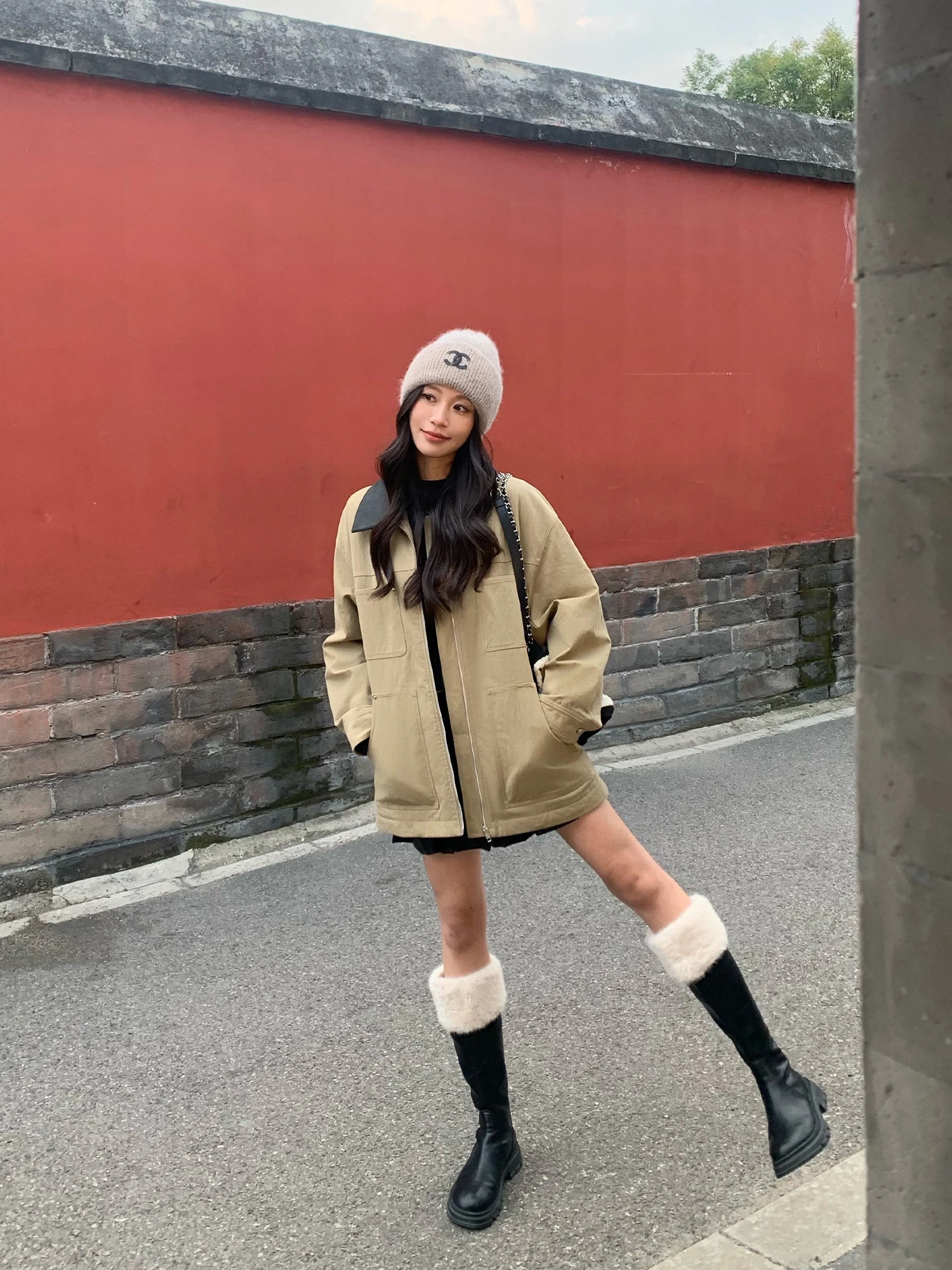 

Khaki Collar Workwear Jaet Cotton Lined Long Sve Loose Fit Zipper Closure Pusumede Basel Narrative Women's Faion