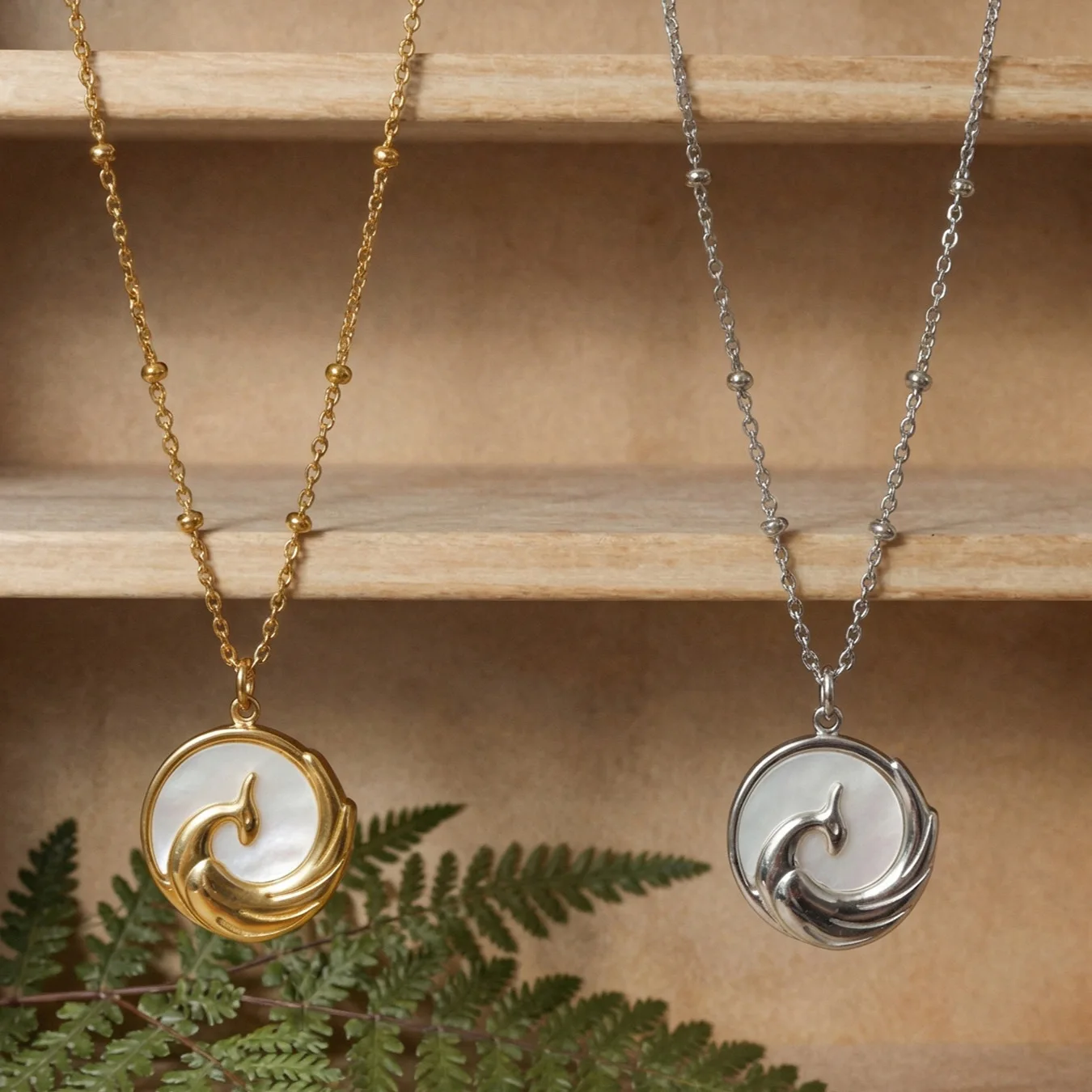 Stainless Steel 18K Gold Plated Mother of Pearl Necklace Vintage Embossed Phoenix Coin Medallion Pendant Women Jewelry - view 2