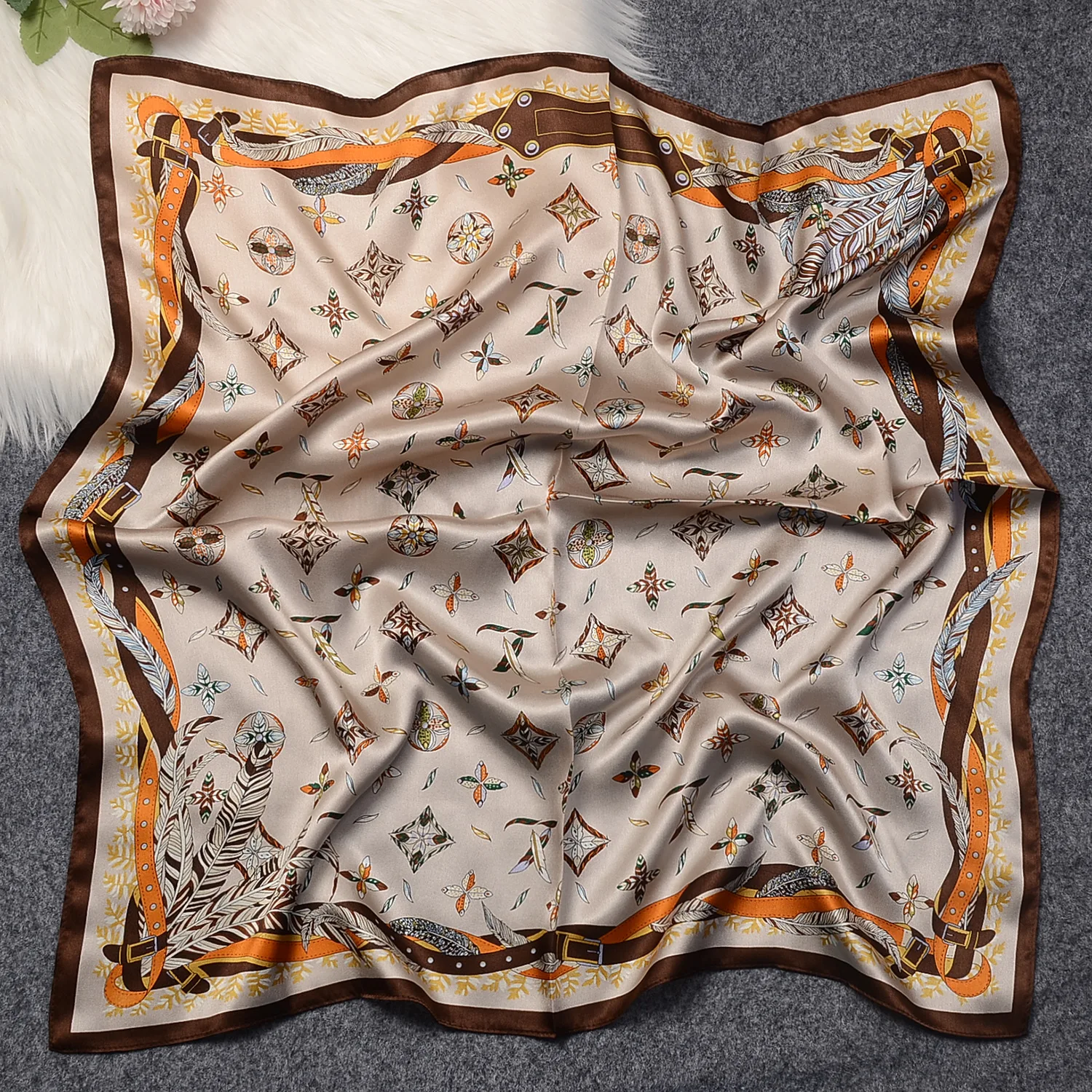 

Small Neck Scarf Luxury Women Mulberry Silk Bandanas Designer Soft Scarves Head Bag Clothing Accessories 65CM