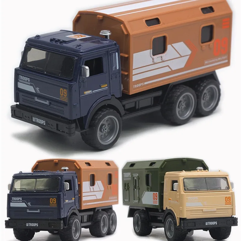 Liga retro caminhão militar modelo brinquedo para crianças, puxar para trás transportador, carro médico, iluminação e música, 1:32