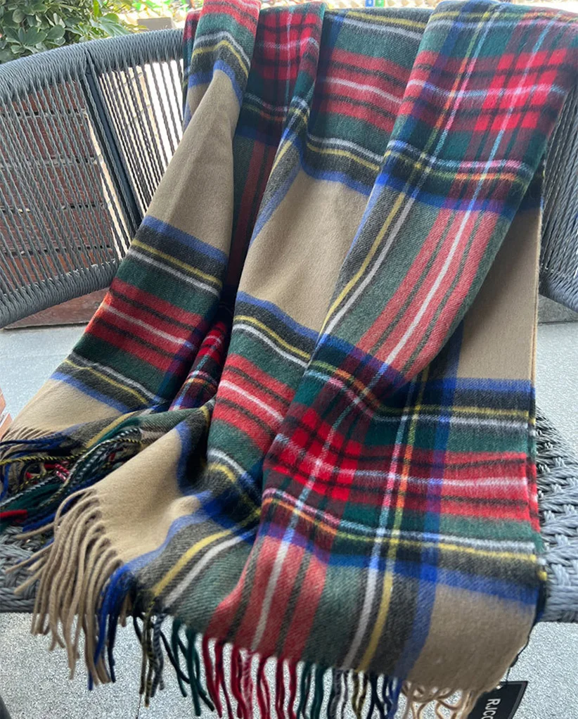 100% Lamb Wool Plaid Blanket Shawl Wool Soft Warm Big Cover Sofa Throw Bedspread Travel Hotel Nap Wrap Blanket Home Decoration