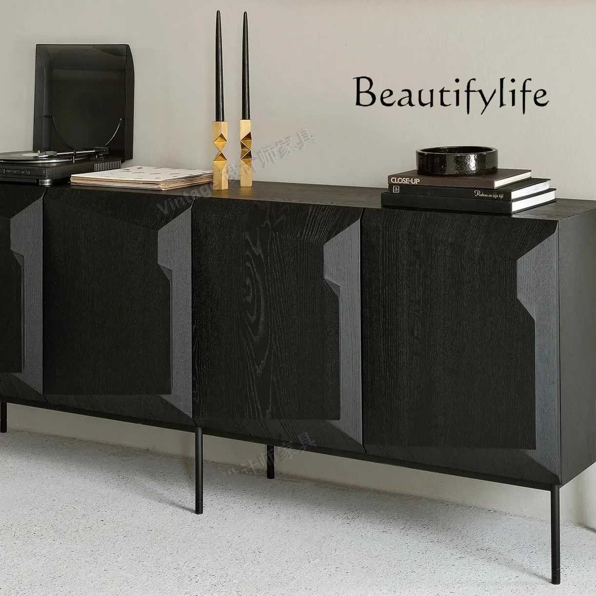 XR القرون الوسطى الشمال الإبداعية خشب متين الطعام خزانة الشرفة الجانبية غرفة المعيشة الإيطالية الشرفة خزانة خزانة الزخرفية السوداء