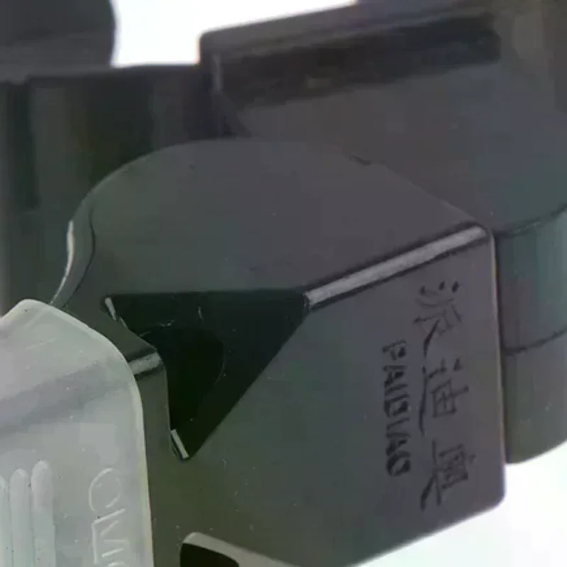 

Черный пластиковый свисток для судей (без шнурка) для спорта, скейтбординга и футбола