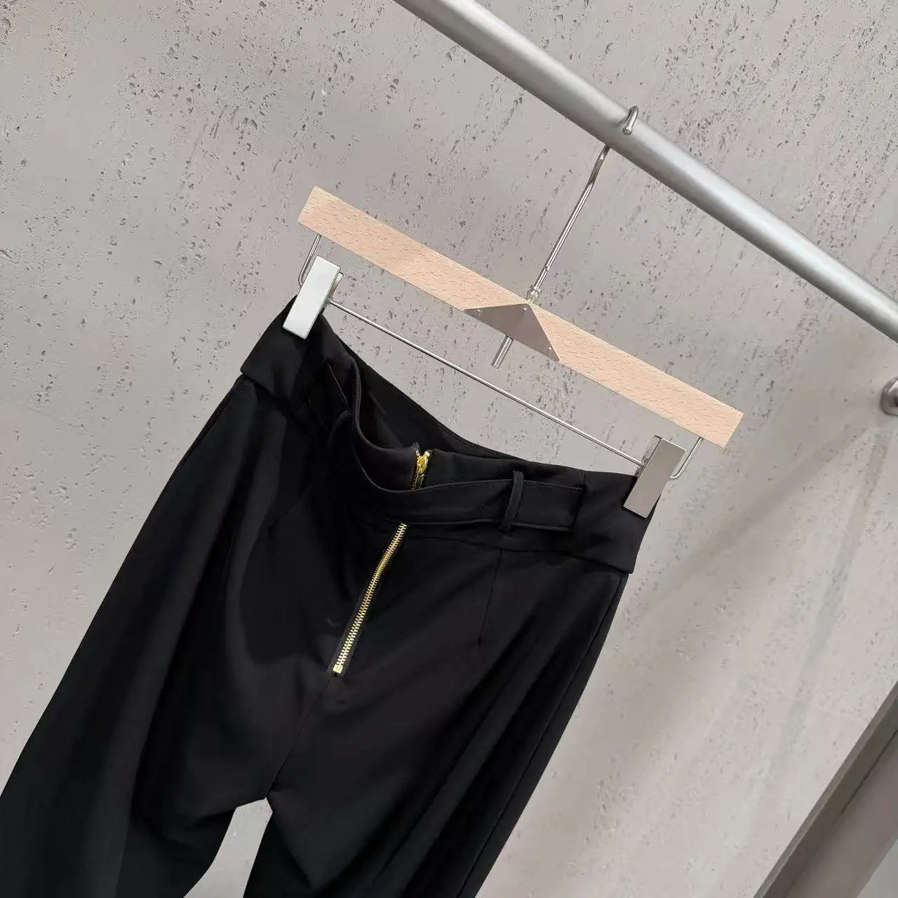 High Street Pants Women's High Waisted Slimming Black Casual Pants Metal Buckle Decoration Hanging Elastic Slim Fit Pants