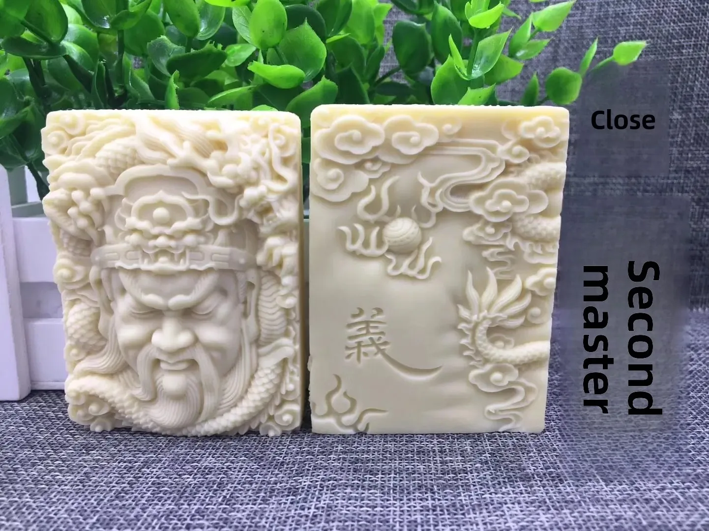 Ivory Fruit Carving Kowloon Immovable Ming Wang Guan Gong Monkey King Pi Xiu Life Buddha Guardian God Car Pendant Large Brand - view 2