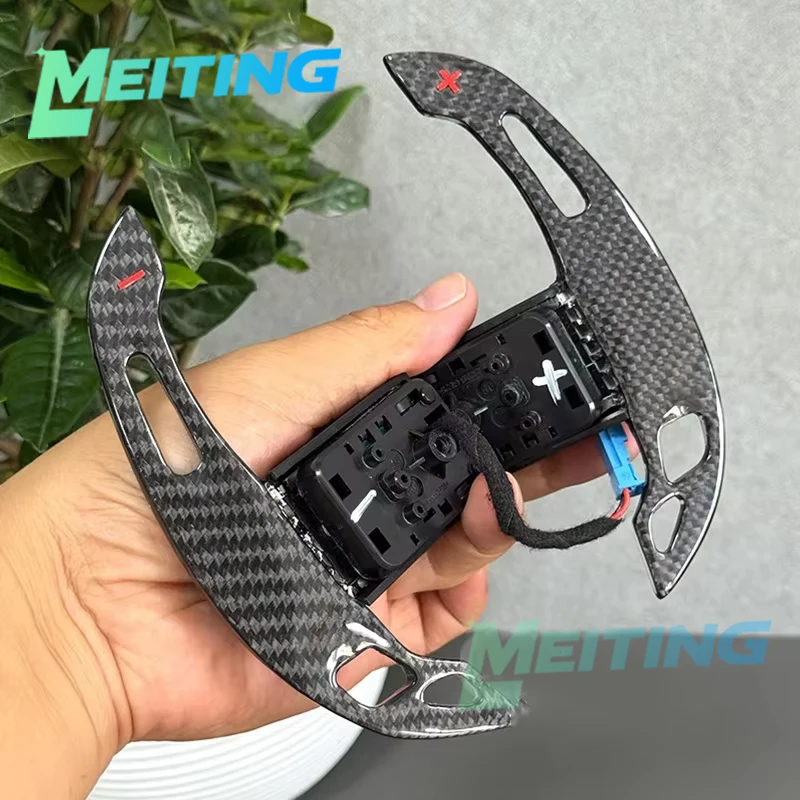 

Подходит для новой серии 3, серии 5, оснащен рулевым колесом из углеродного волокна M3M4M5, лопастями переключения передач и автомобильными аксессуарами.