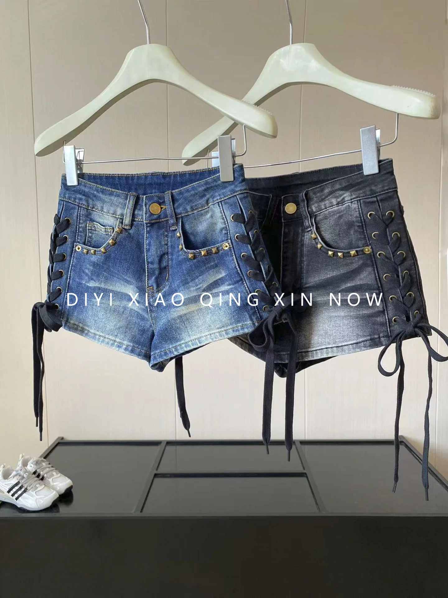 Low Waist Denim Shorts for Women Side Buckle Design Korean Style Commute High Waist Polyester Fiber 100% Autumn Vintage Ameri...