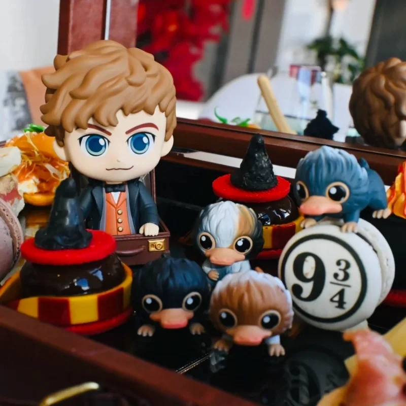 

Новые популярные игрушки Cosbaby Fantastic Beasts Grindelwald Newt Scamander 10 см, милая кукла, модель, коллекция фигурок, украшение для рабочего стола