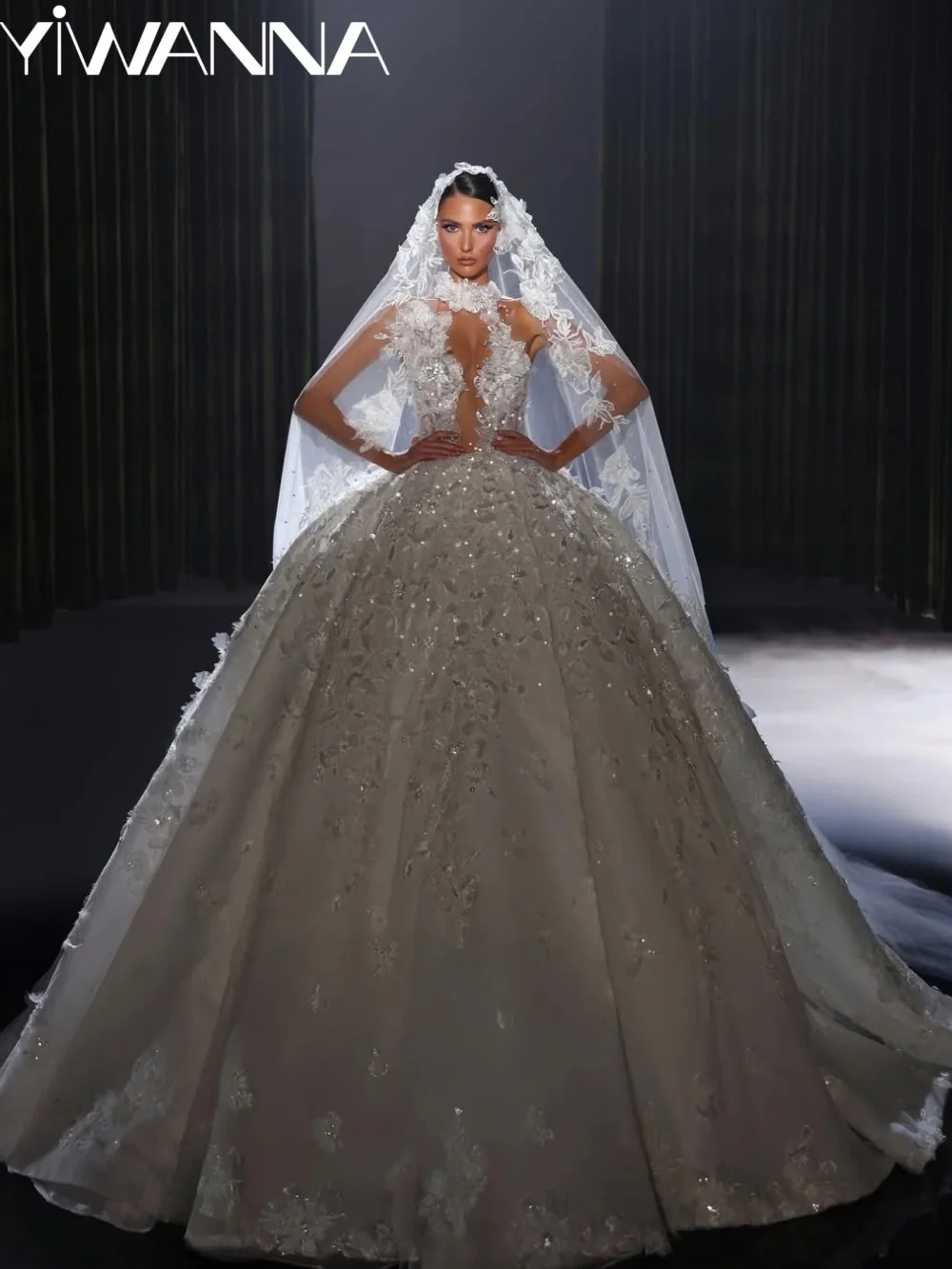

Dreamy Pearls Lace Appliques Wedding Dress Glamorous Halter Princess Long Bridal Gown 2026 Customized Gorgeous Dresses For Bride