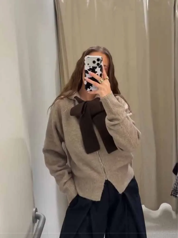 

HH Woman Spring Trend Fashion Long Sleeves Sweet Princess Style Bow Decoration Hooded Knitted Jacket Female Versatile Coat