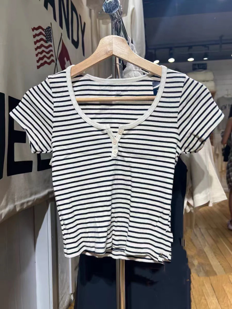 

Sweet Cute Stripes Crop Top Woman Three Buttons Round Neck Slim Short Sleeve Tshirt Summer Fashion Vintage Y2k Tee Tops 2023