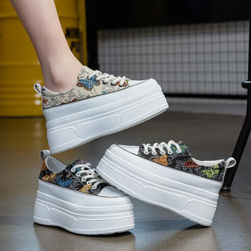 2025 العلامة التجارية الجديدة مصمم 8.5 سنتيمتر الهواء شبكة قماش جلد موضة الصيف حذاء رياضة مكتنزة الدانتيل يصل عالية مريح الجوارب أحذية رياضية النساء