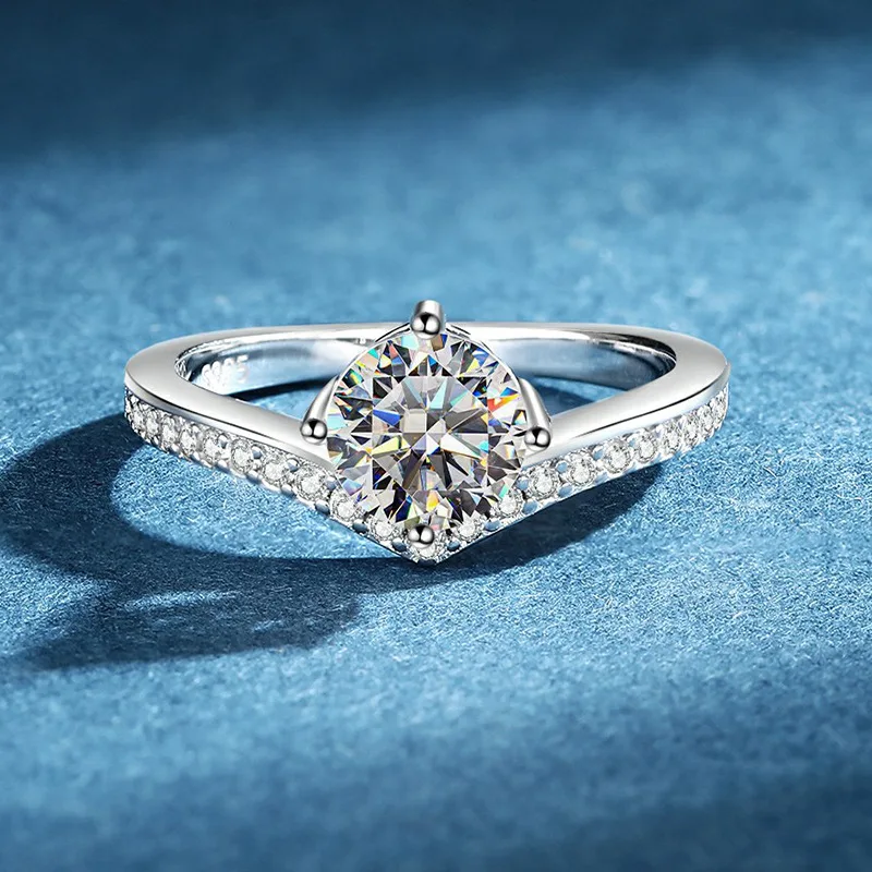 

Classy Ring Women's 1 Carat Moissanite PT950 Platinum - Platinum 1 Carat Crown Ring, Fashion Style & Elegance, Office Style