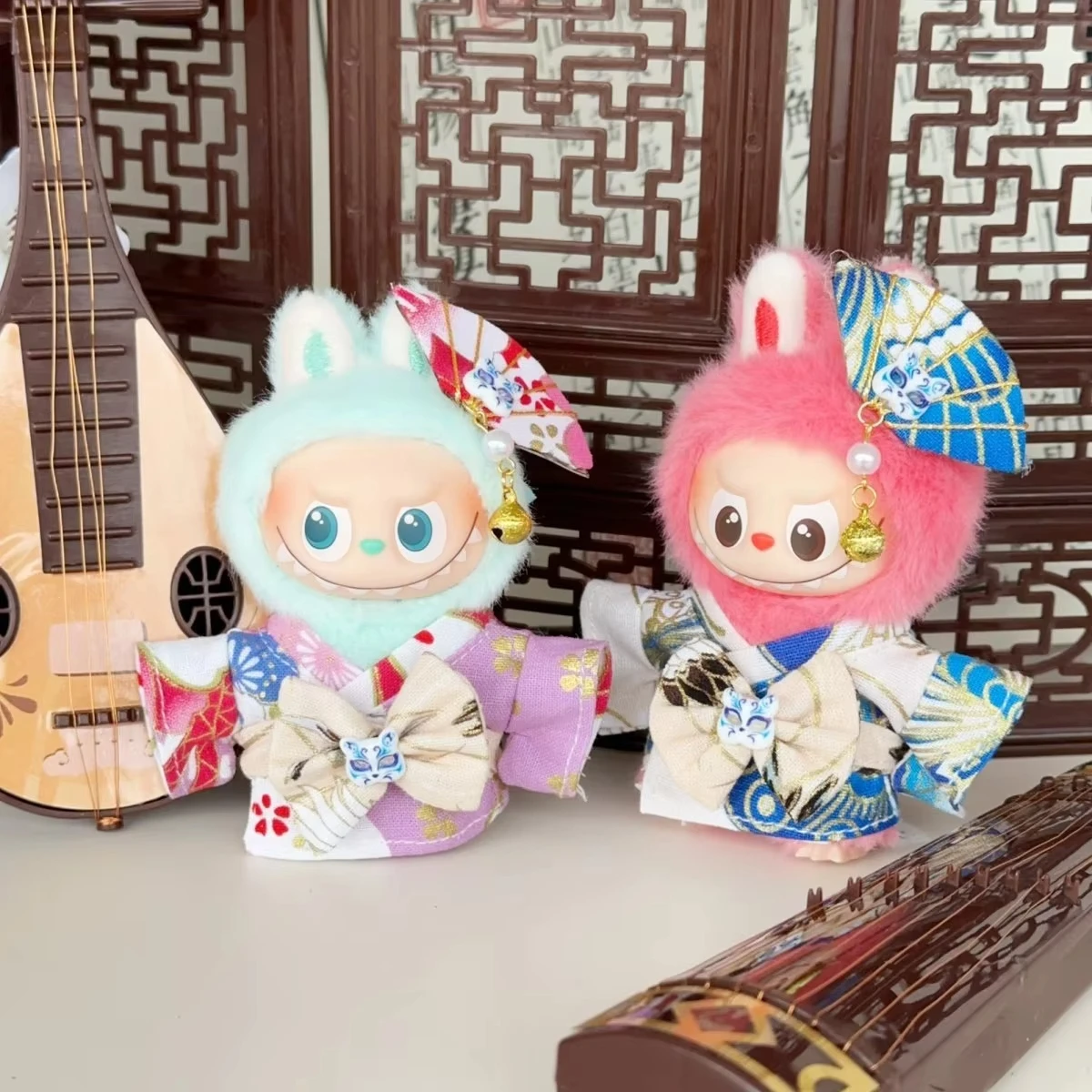 Vestiti per 10 cm Labubu 4.0 Serie di codici cardiaci Cherry Blossom Kimono Mini 4a generazione Labubu Doll Outfit Set Labubu Doll Clothes