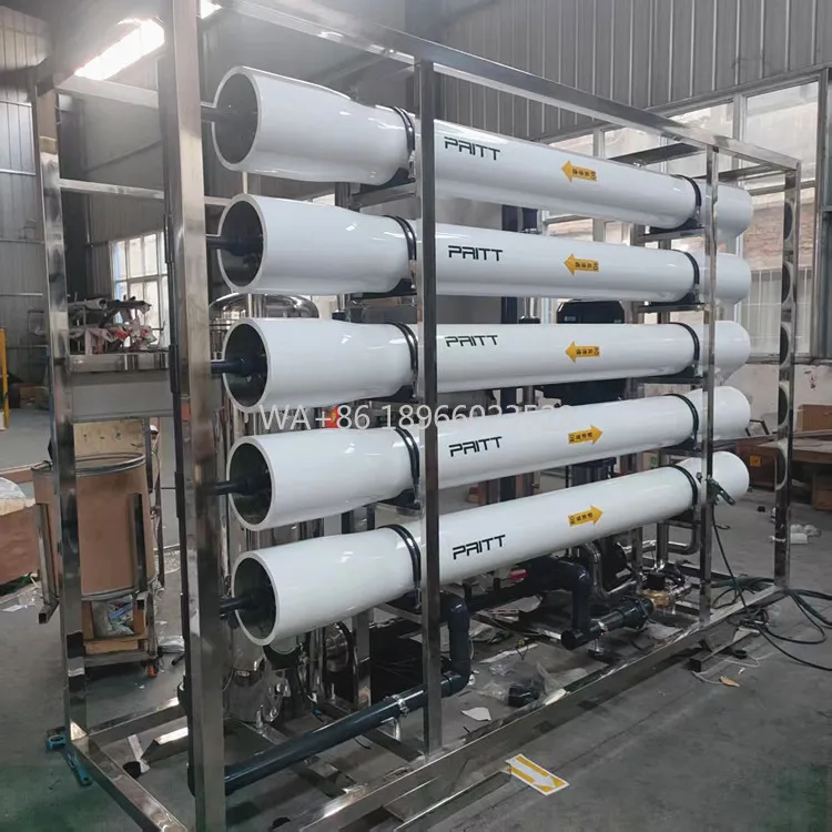 مضخة نطاق المياه الخام والمكونات الأساسية PLC آلة تحلية المياه الجوفية 20000 لتر / ساعة مع TDS1000 إلى 10000