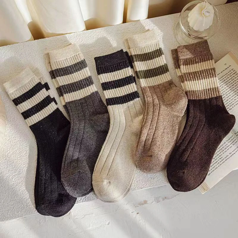 

5Pairs Soft Thicken Winter Warm Striped Socks Trend Casual In Tube Socks for Women Retro American Stacked Sockings Clothes Decor