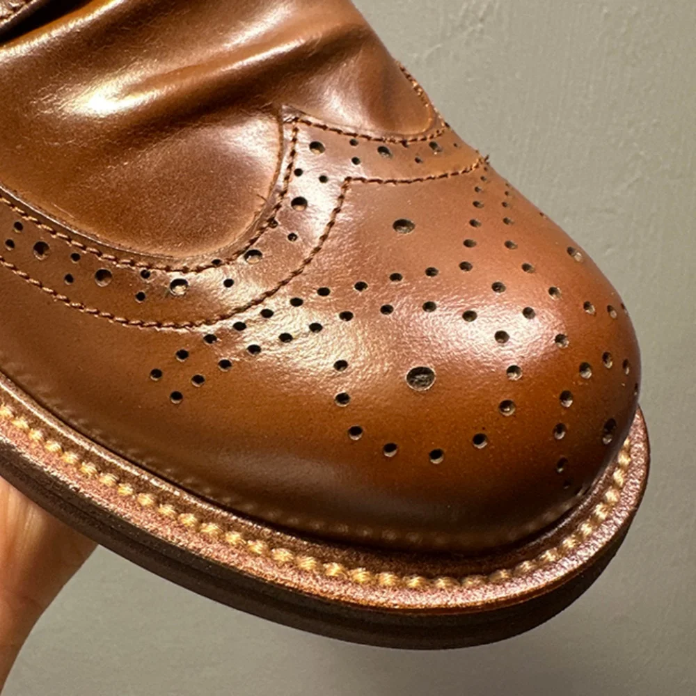 High-End Genuine Leather Engraved round Toe Men's Business Formal Dress Shoes English Style Top-Grain Cowhide