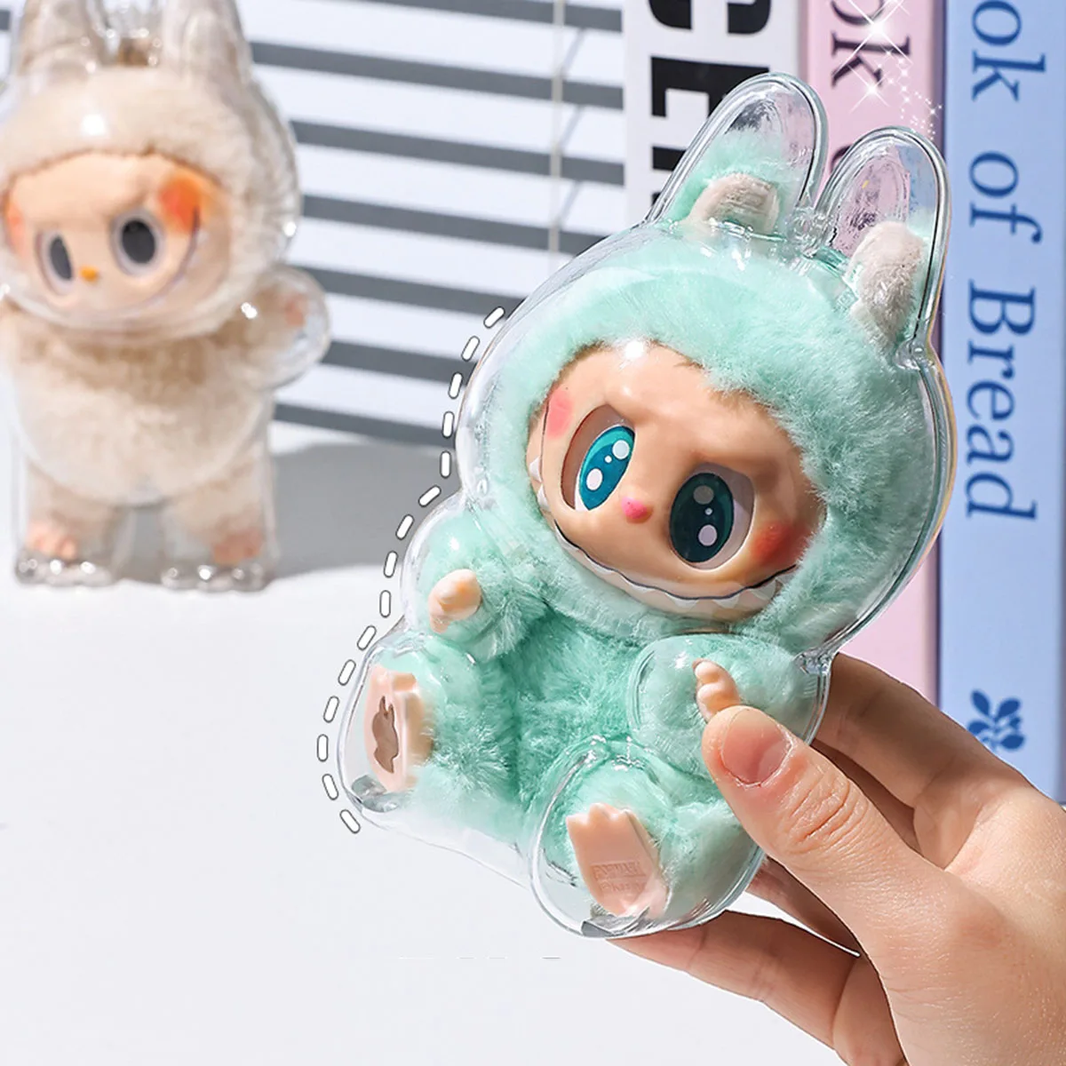 Labubu v2 용 투명 보호 쉘 앉는 자세 보호 아크릴 보관 케이스 플러시 인형 디스플레이 가방